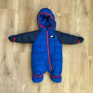 NIKE SNOWSUIT / 3M / LIKE NEW